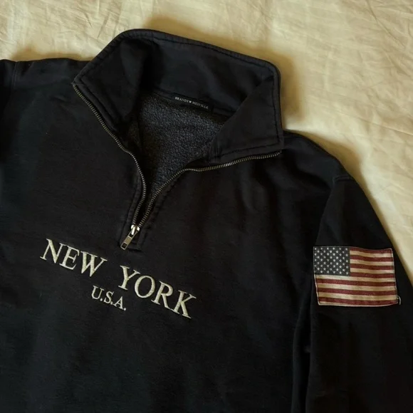 Brandy Melville quarter zip - Picture 2 of 2